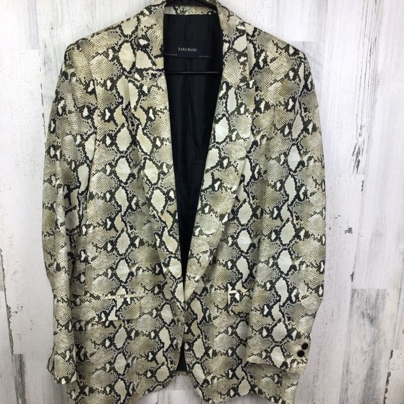 Zara Basic Snakeskin Snake Print Repitile Blazer Open Front Shoulder Pads M. 
I - Picture 1 of 8